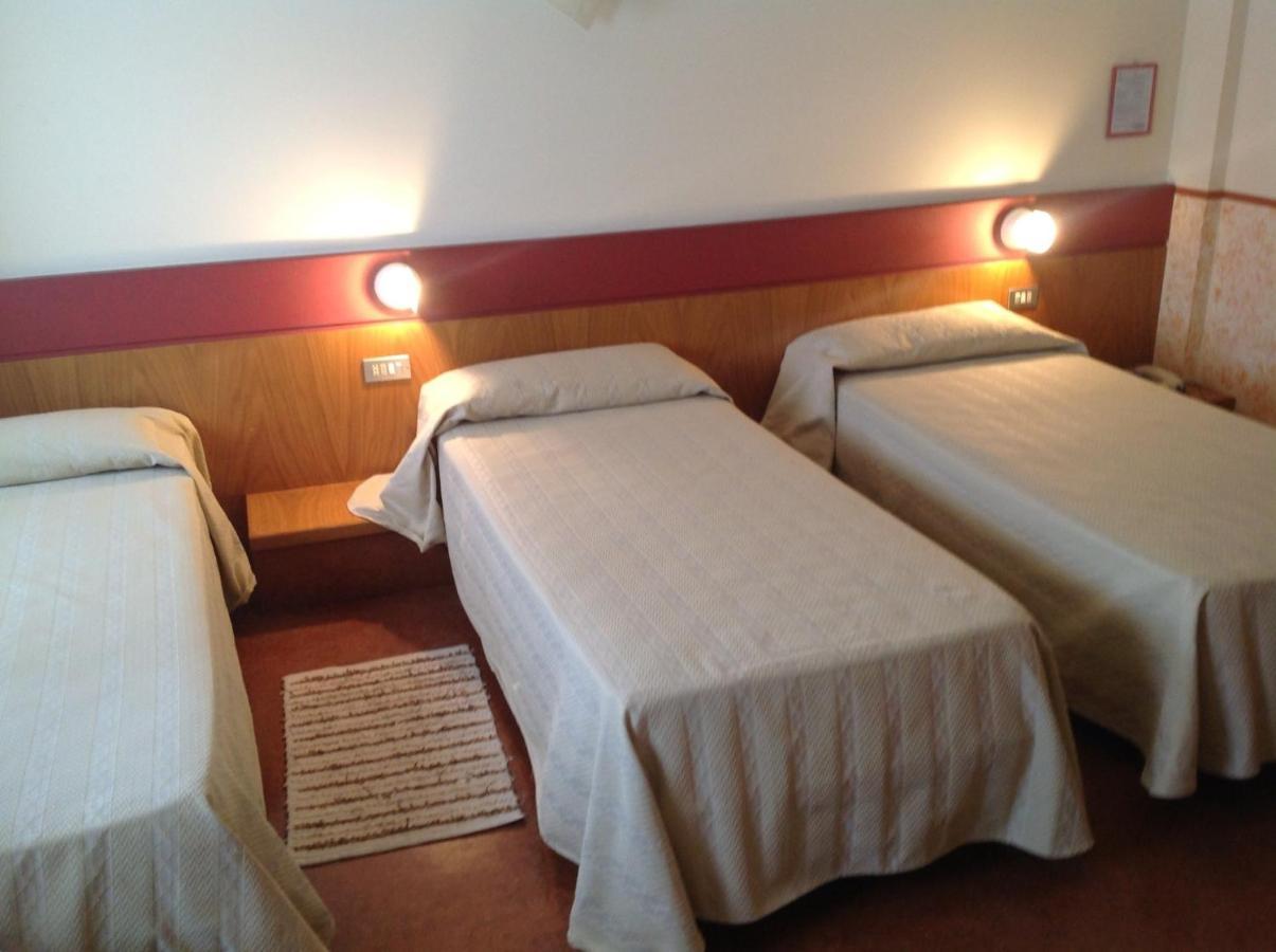 Hotel Roma Бусоленго Екстериор снимка