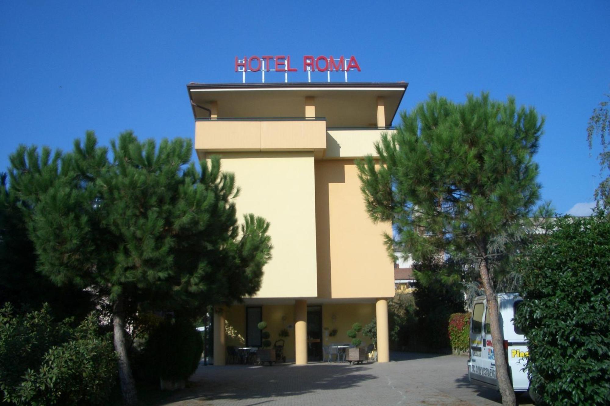 Hotel Roma Бусоленго Екстериор снимка